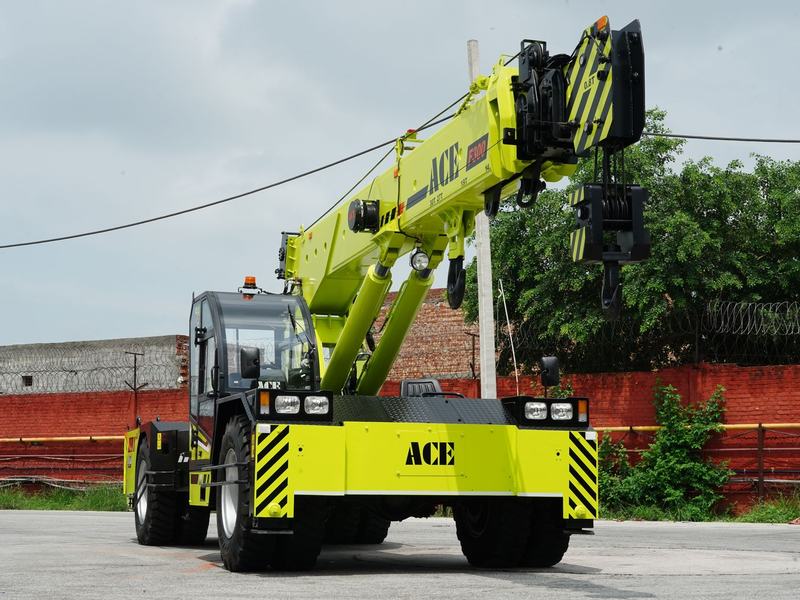 Tree removal in Dubuque area, IA